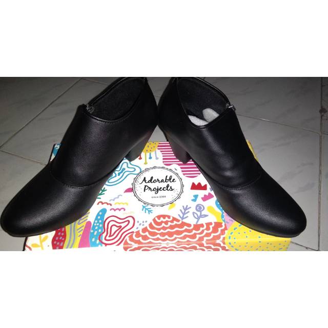 Adorable projects boots