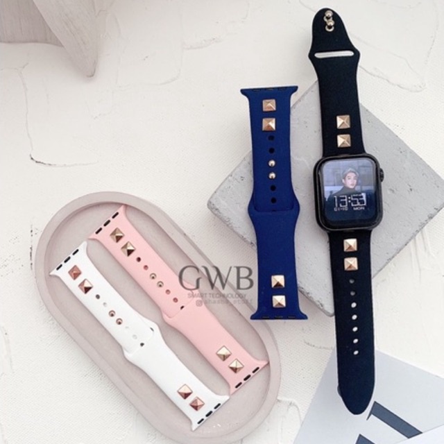 STRAP STUDE  ( IWO / APPLE WATCH / IWATCH) ( strap saja belum termasuk jam tanhan )