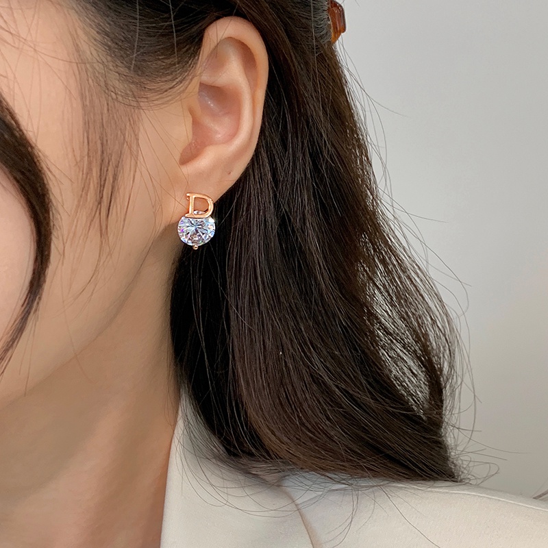 Anting Huruf D Berlian Kilat fashion Wanita Korea