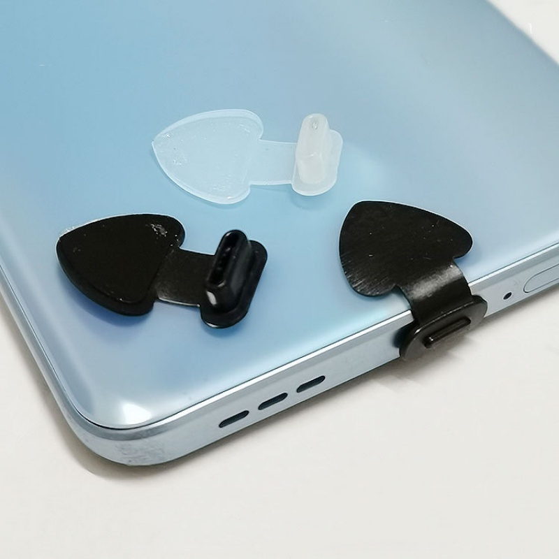 Cover Pelindung Port Charging Tipe C Universal Anti Hilang / Debu Bentuk Hati Bahan Silikon Untuk Handphone