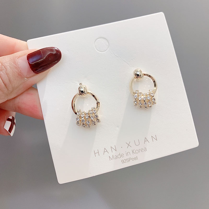 Baru fashion Xiaheiyu pelangsing anting-anting elegan bermutu tinggi elegan short Indah Beruntung be