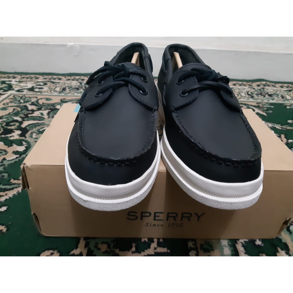 sperry raincoat