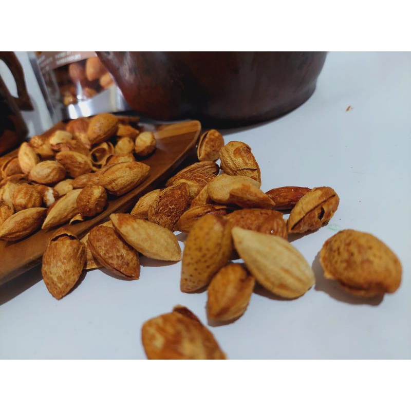 Kacang Almond Roasted Panggang Susu 250gr Enak Gurih Renyah Manis Jakarta