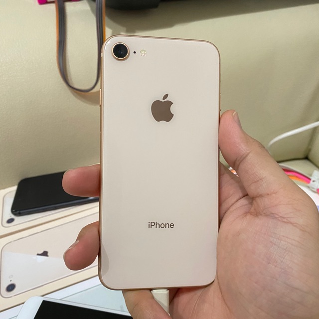 iPhone 8 ゴールド 256 GB - 携帯電話