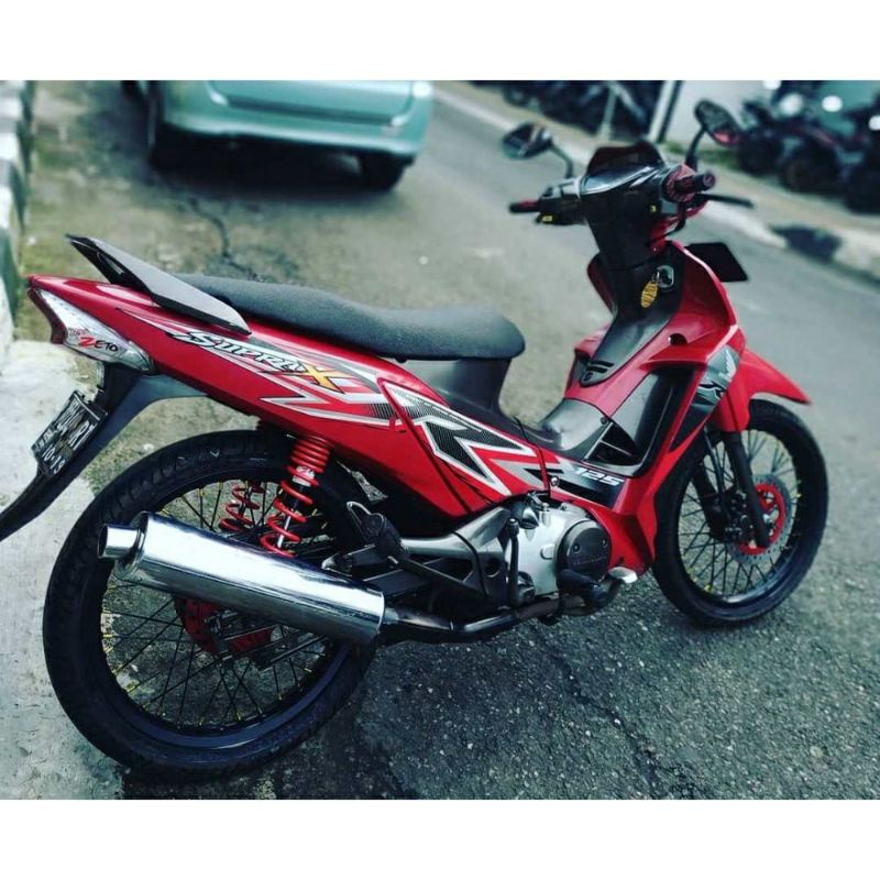 BODY SAYAP LUAR SUPRA X 125 BATMAN 2007 2008 2009 2010 2011 2012 2013 MERAH MAROON/ LEGSHIELD LUAR SUPRA 125 BATMAN / COVER DEPAN SAMPING KANAN KIRI / HONDA SUPRA 125 BATMAN/ MERK WIN