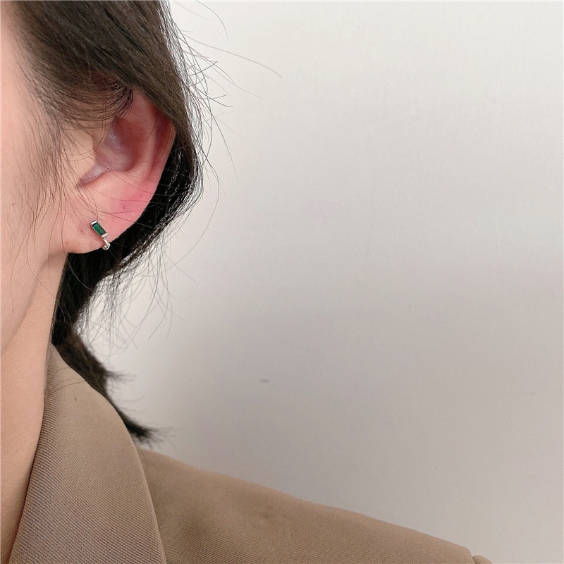 Anting Hoop Bahan Titanium Steel S925 Silver Emerald Gaya Korea Untuk Wanita
