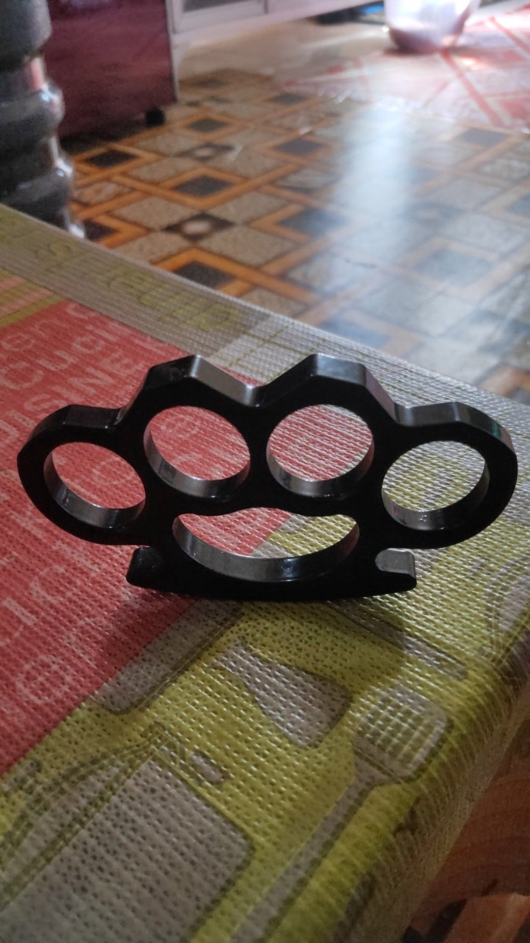 Brass Knukel Besi Tebal