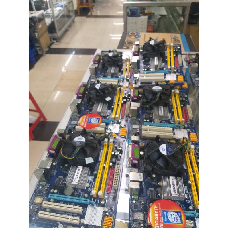 Motherboard 775 Gigabyte 945 untuk Core2 duo dan dual core