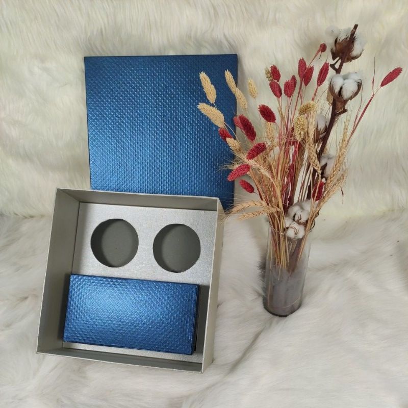 

Luxury Box Parsel Hampers Kado
