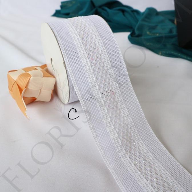 

Premium Product!!! Pita 15205050 - Pita Gold - Hampers Lebaran - Selamat Idul Fitri - Paling Diminati