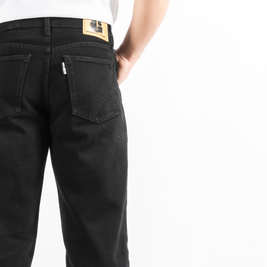 Gizmo Celana Jeans Reguler Black Basic Denim