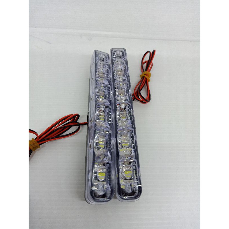 Lampu DRL LED 6led titik universal semua mobil putih 1set-2pcs