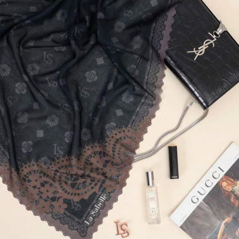 Preloved La sabelle Monobella