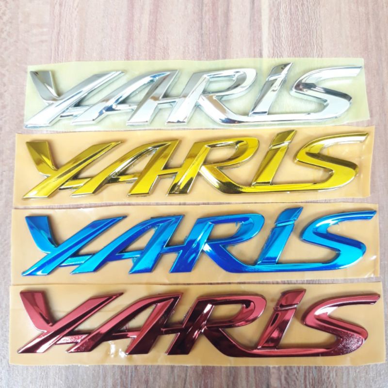 emblem tulisan YARIS