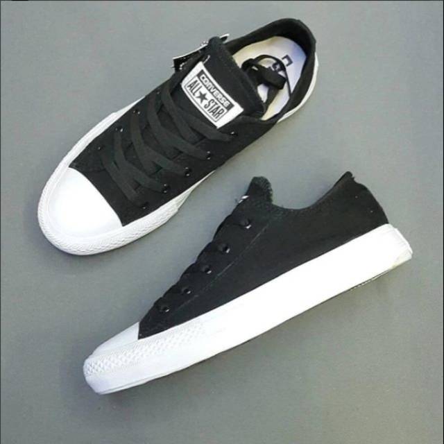 Sepatu Converse All Star - Hitam