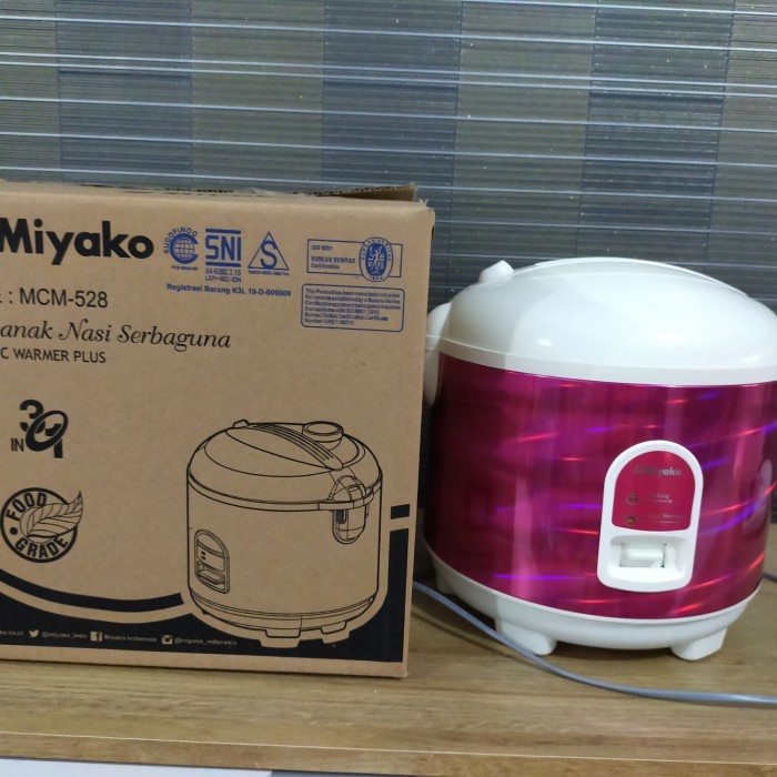 Magic Com Miyako Mcm528 Rice Cooker Pemanas Nasi 3 In 1 1.8 Liter 1.8L