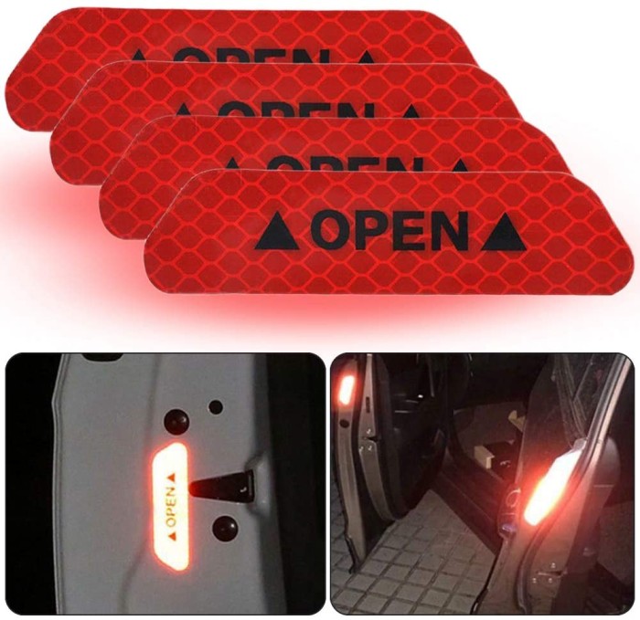 3D Sticker Reflector Carbon (4 pcs) Open Pintu Mobil Stiker Reflektor