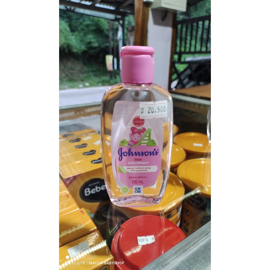 JOHNSONS Baby Cologne 100ml // Minyak Wangi Bayi