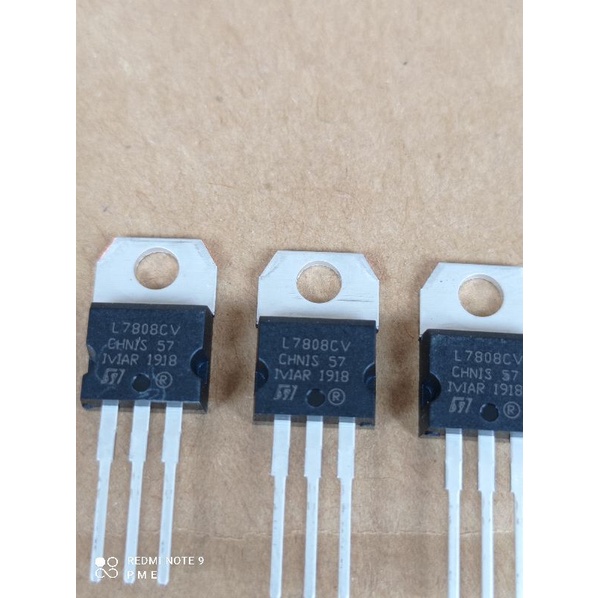 TRANSISTOR REGULATOR L 7808.1PCS