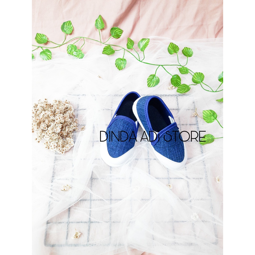 Reffi Sepatu anak perempuan laki-laki unisex Ebony bahan import casual warna merah hitam krem dan biru ukuran 26-35