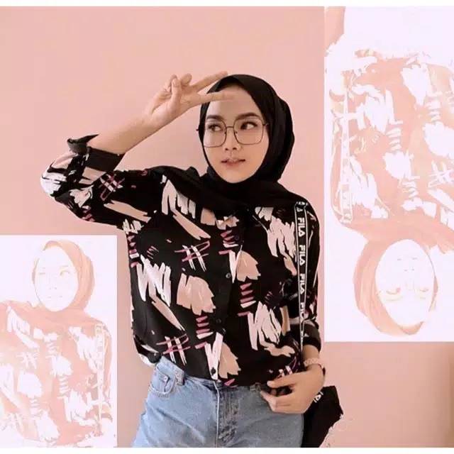 Classic Blouse Monalisa Motif