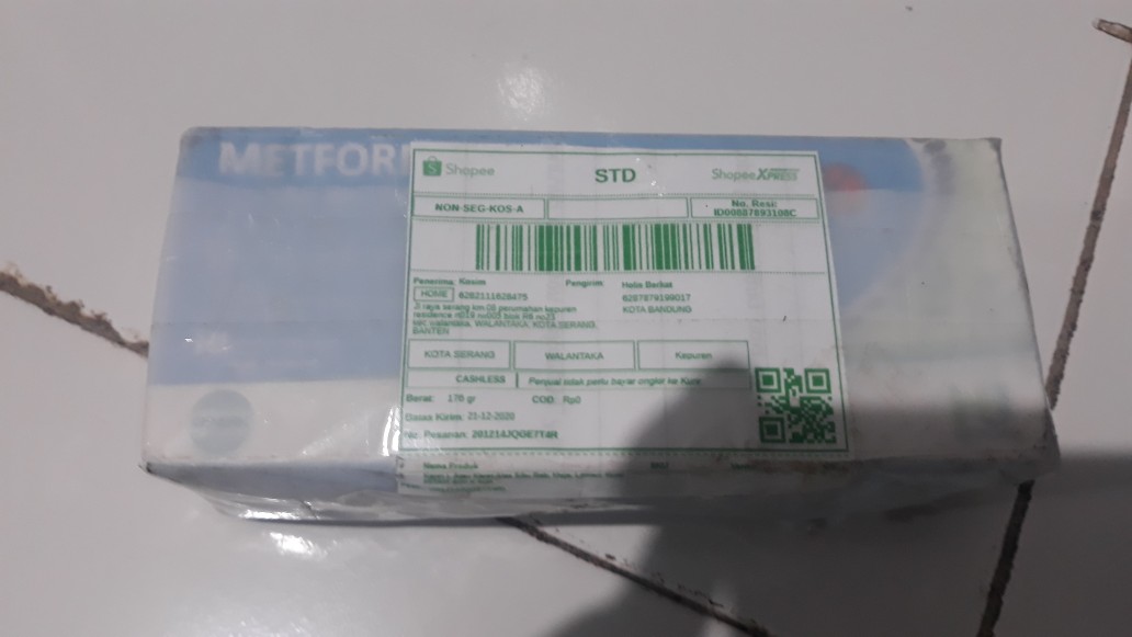 Karet L Atau Karet Alas Siku Rak, Meja, Lemari, Kursi Hitam 4cm X 4cm