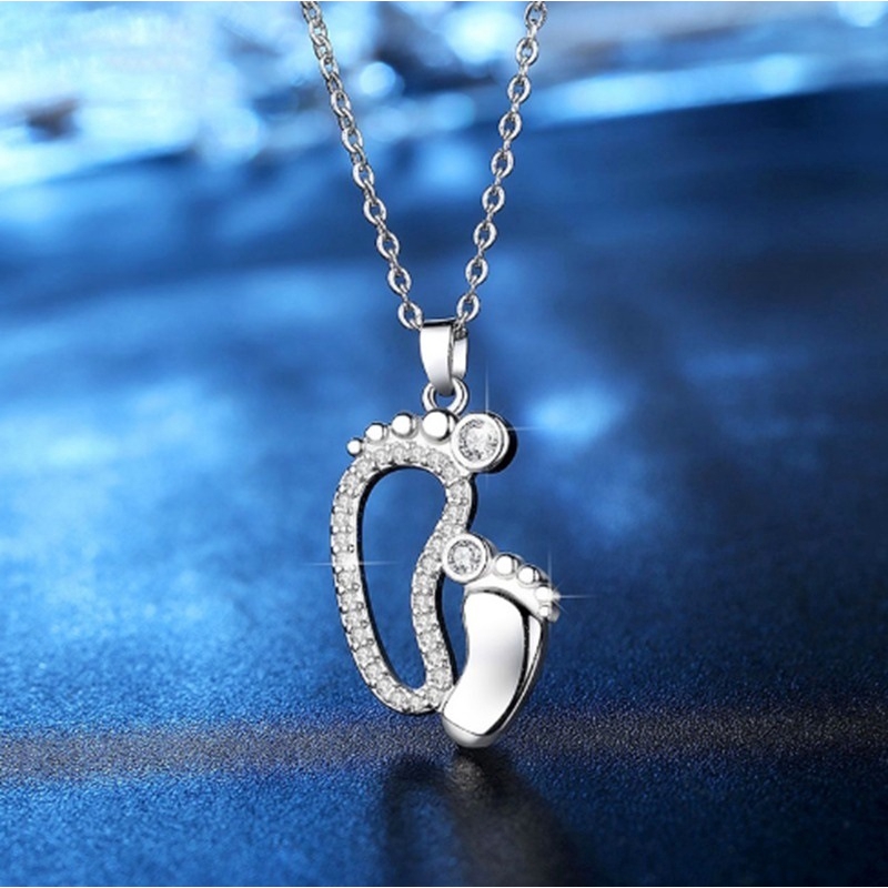 SEUSUK Fashion Jewelry Big Feet and Little Feet Pendant Mother's Day Affection Necklace Holiday Gift