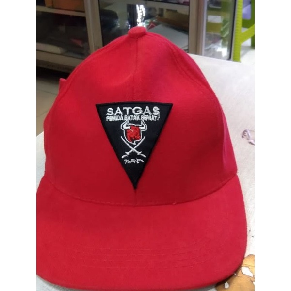 topi satgas pemuda batak bersatu