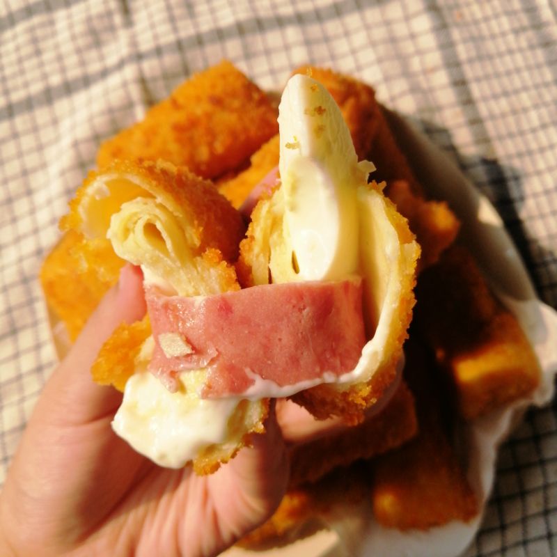 

Frozen Smooked Beef Risoles with cheese and Mayo