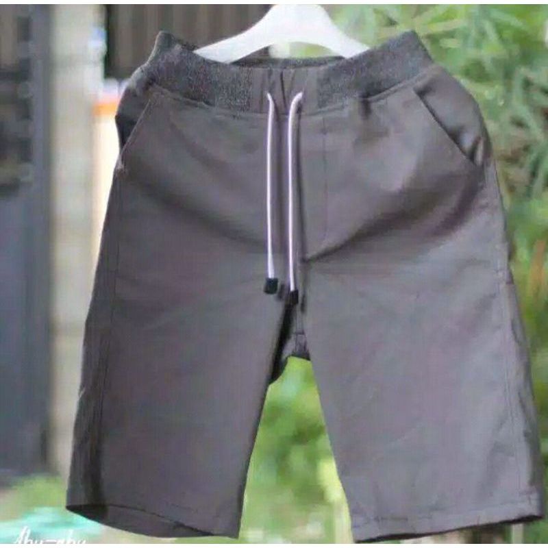 CELANA CHINOS PENDEK KUALITAS DISTRO