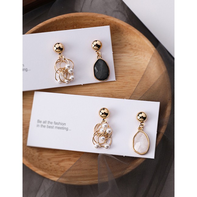 LRC Anting Tusuk Fashion S925 Silver Needle Asymmetric Metal Pearl Crystal Earrings F54259