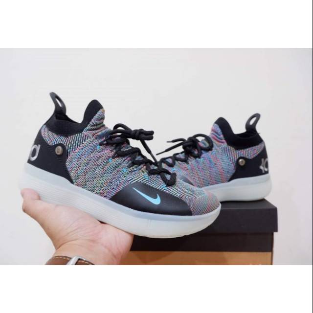 Sepatu Basket KD 11 multicolor