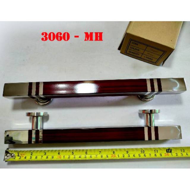 Handle pintu / Gagang pintu / Tarikan pintu