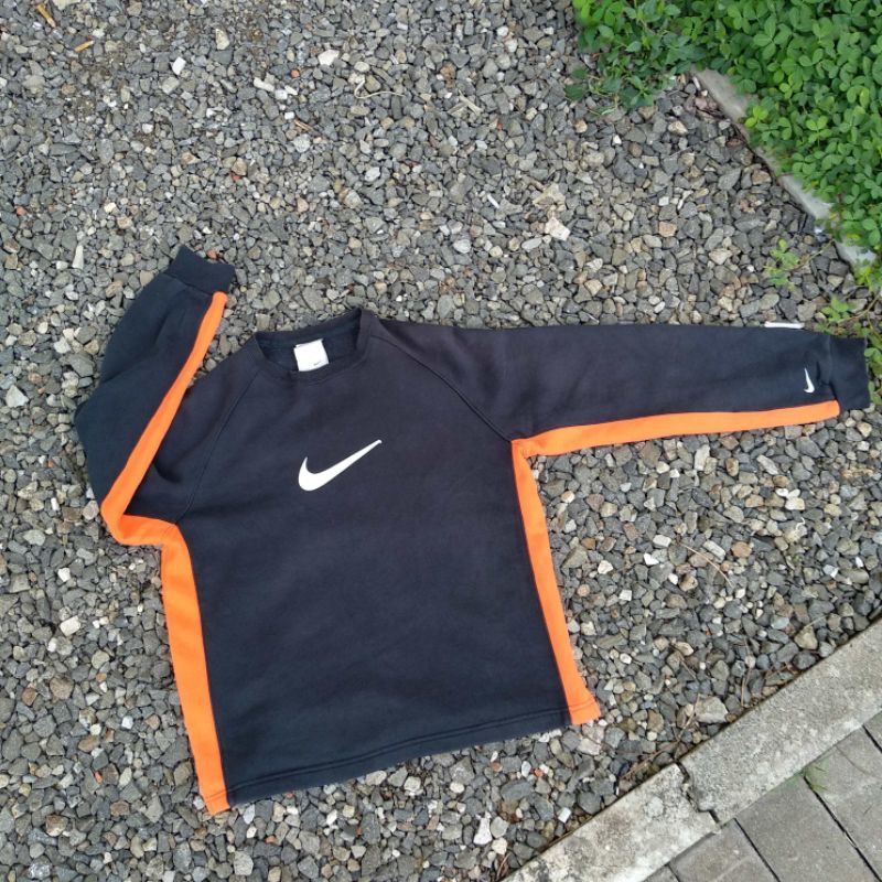 SWEATER NIKE SECOND ORIGINAL crewneck second nike original nike bekas