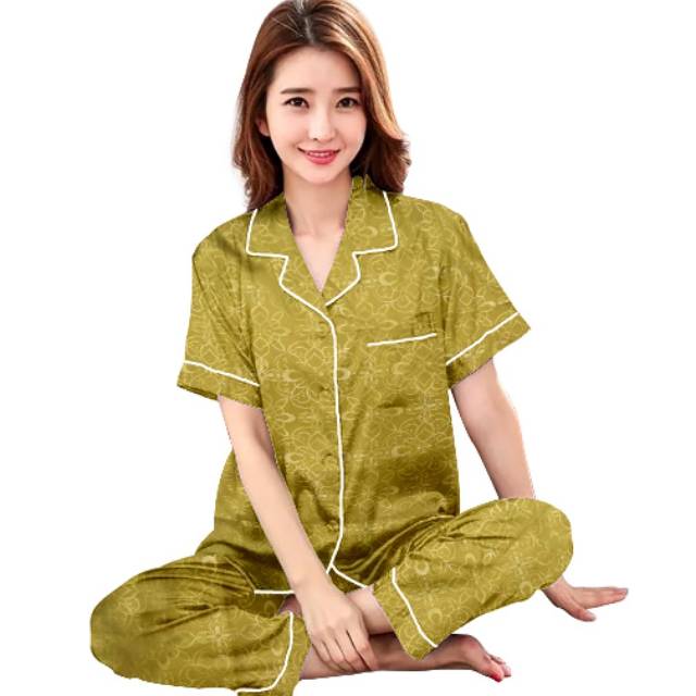 Piama/baju tidur [piama]