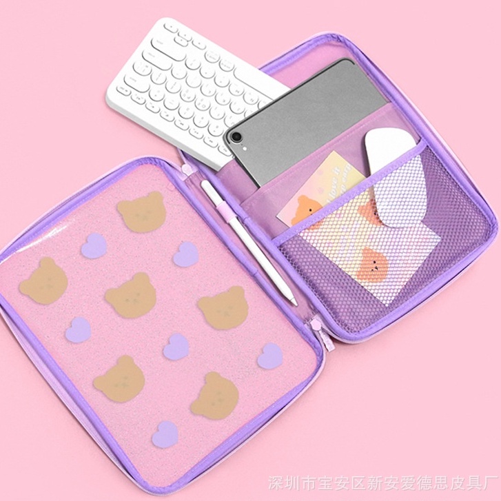 Sleeve Pouch Sarung Tas Bag Case Ipad Tab Tablet Macbook Air Pro Laptop Asus Acer Lenovo HP Huawei 11 12 13 14 15 inch Motif Gambar Beruang Bear Warna Pink Ungu Lilac Lucu Cute Murah Korean Model Banyak Slot Ruang Stationary