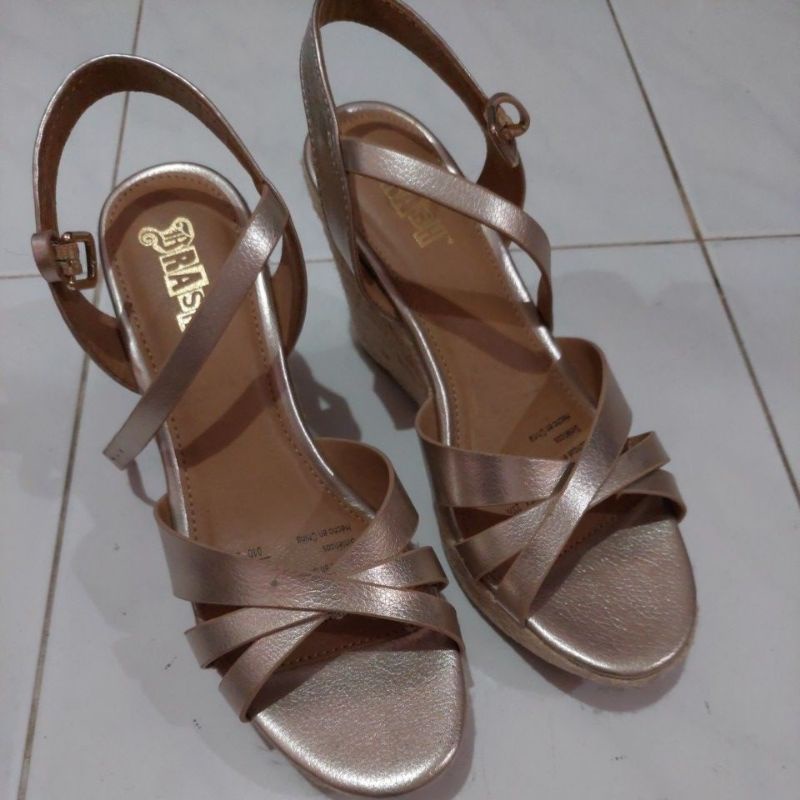 wedges payless