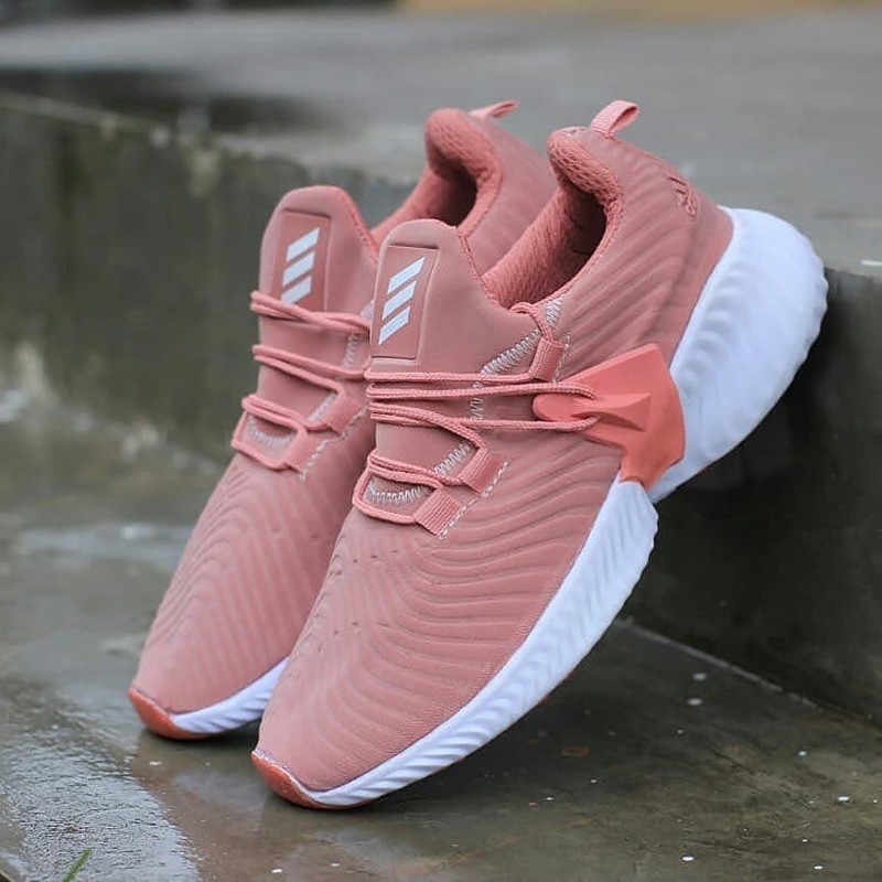 Adidas Questar 