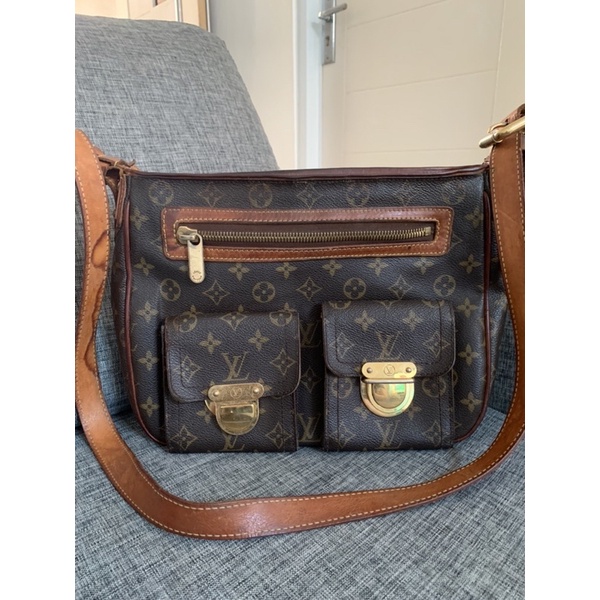 Louis Vuitton LV monogram Hudson GM Authentic