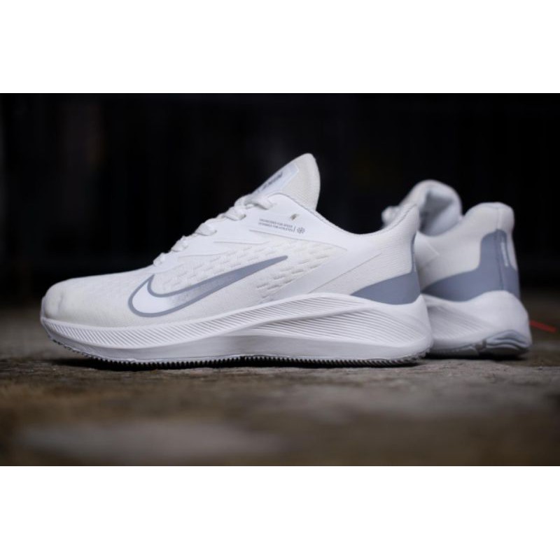 nike zoom women premium