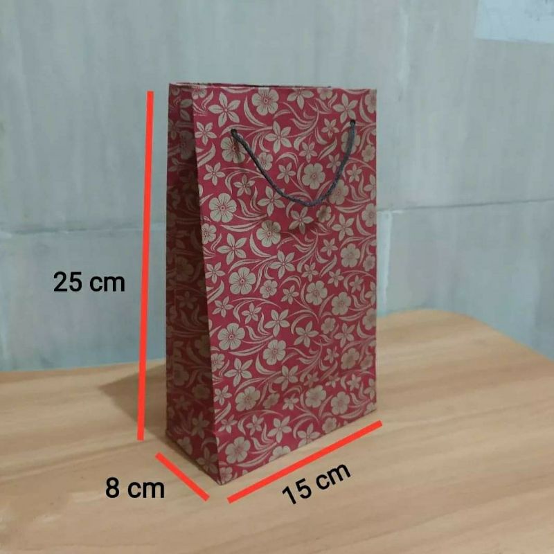 

Paper Bag ukuran 15x08x25
