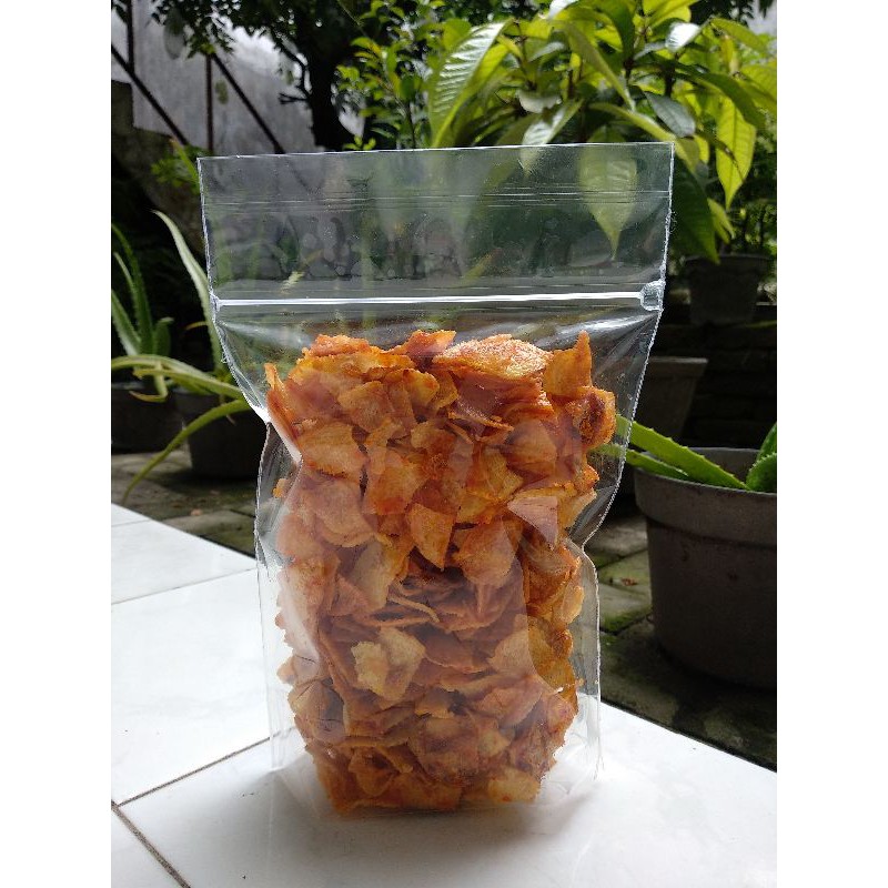 

Pre Order - DM untuk stok ready - Sambal Goreng Kering Kentang 250gr pedas manis fresh made by order