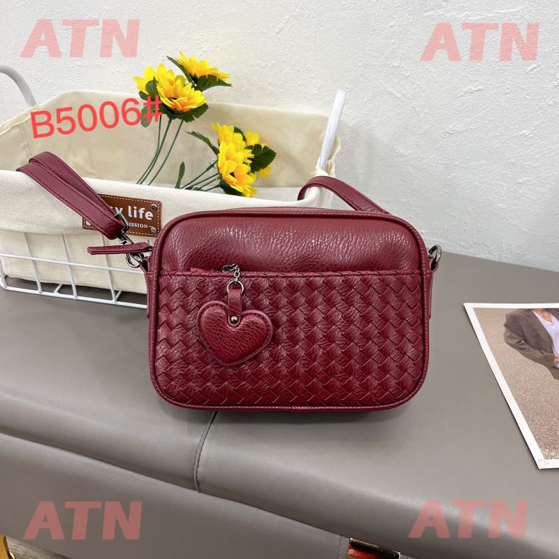 Tas Sling Bag Wanita Import