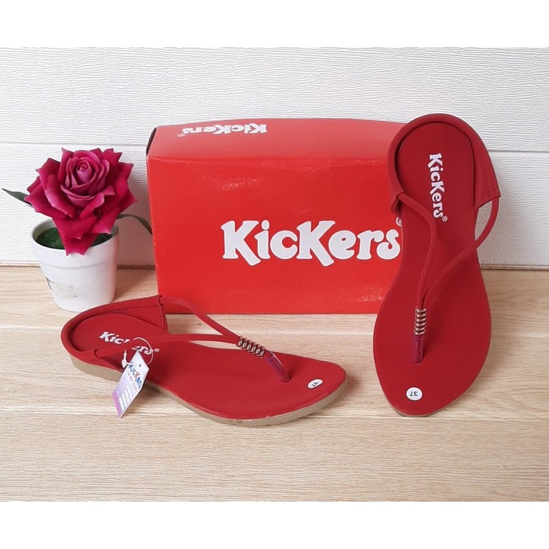 kickers cewek