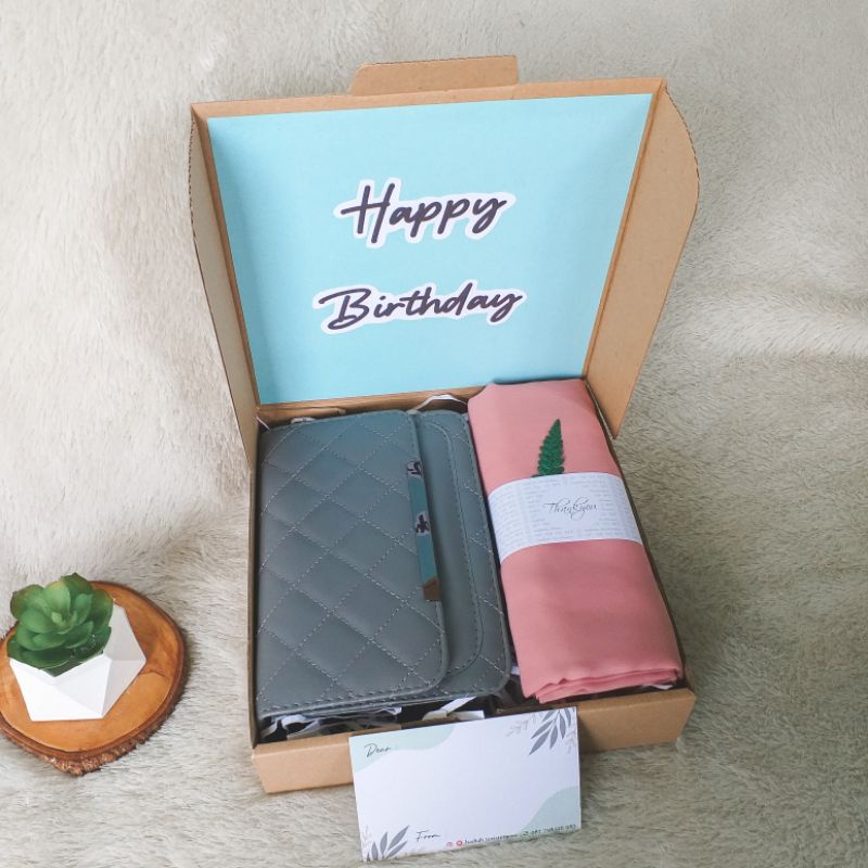Giftbox Cewe / Kado Cewe / Giftbox Hijab Tas Slingbag / Kado Cewe Cantik Kaya Jisoo Blackpink / Gift