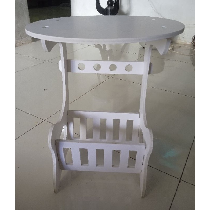 meja bulat minimalis