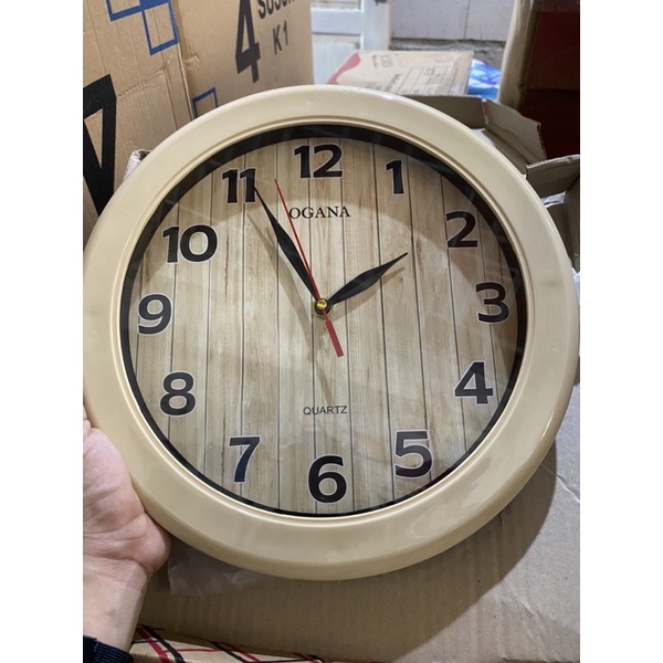 JAM DINDING OGANA 8888 MOTIF KAYU - JAM DINDING UNIK JAM MURAH