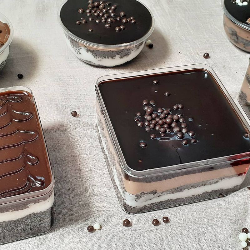 

TRIPLE CHOCO DESSET BOX