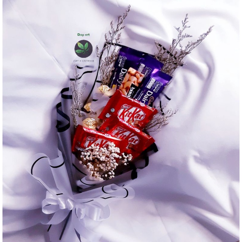 

Buket Cokelat Gift - Hadiah Cokelat Buket