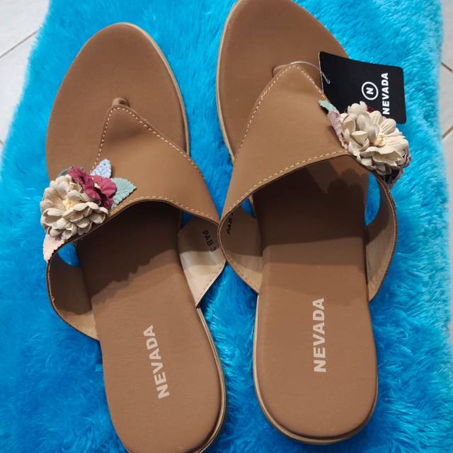 nevada sandal jepit wanita